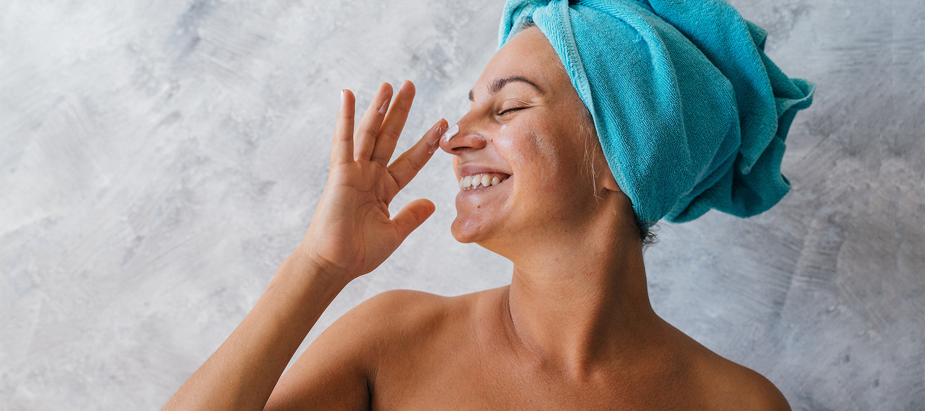 10 Essential Pre & Post Holi Skin Care Tips 2022