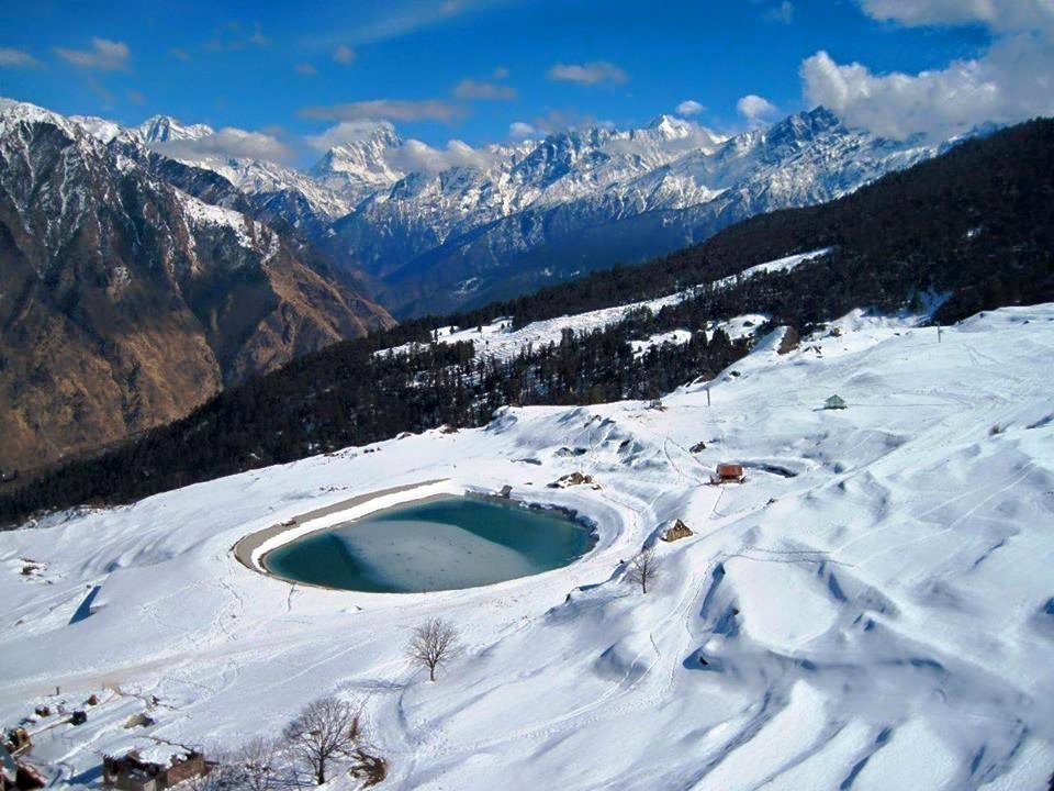 Auli Tour Packages for family 2025