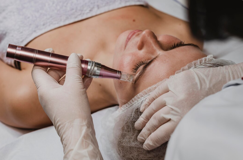 Dermaplaning for Glowing Skin in Tampa – What to Know Before You Book