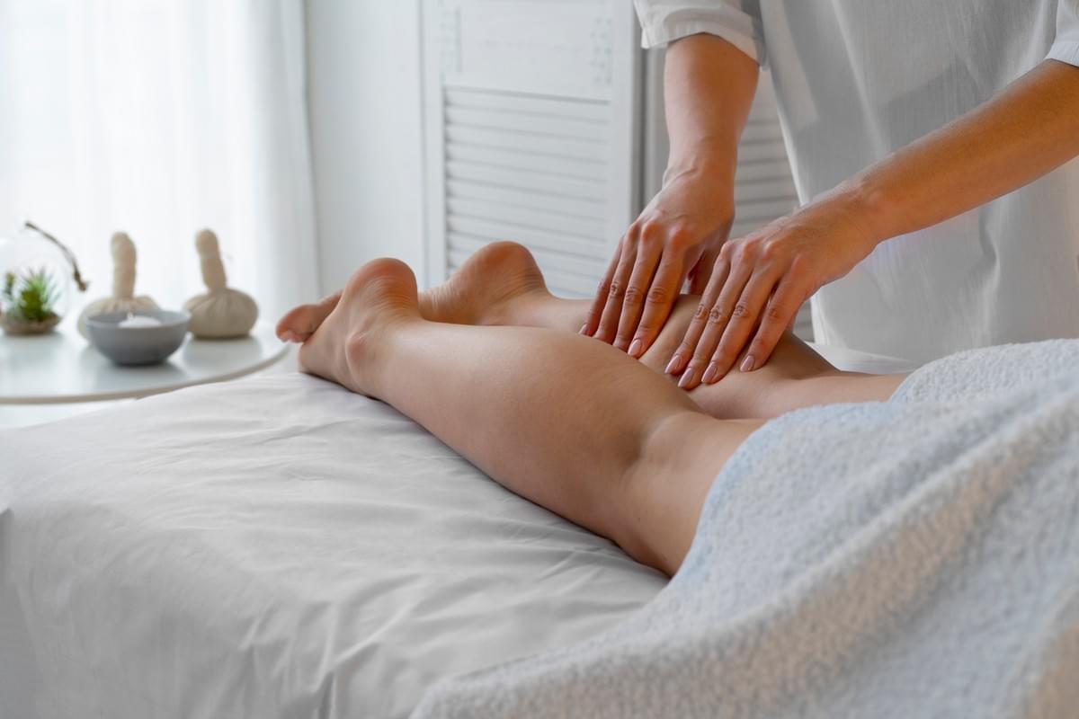 Reduce Swelling & Speed Up Recovery with Lymphatic Mass...