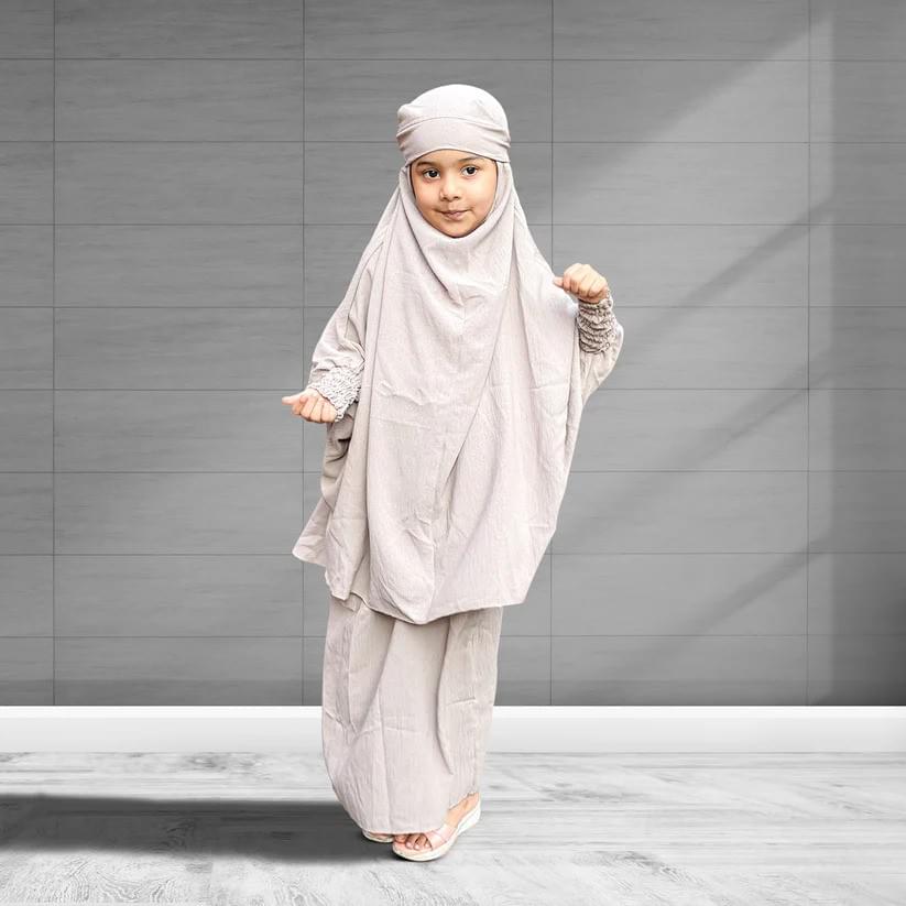 Girls’ Beige Jilbabs: Modest Styling Guide | Alhaya Fashion