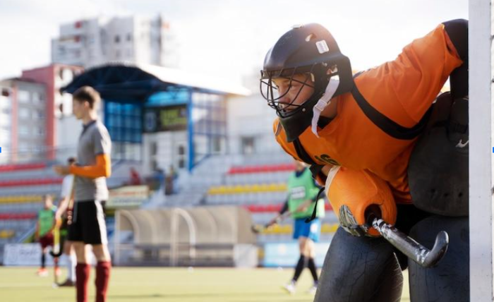  Understanding Pitch and Weather Conditions Before Trading on Sports Trading Apps. 