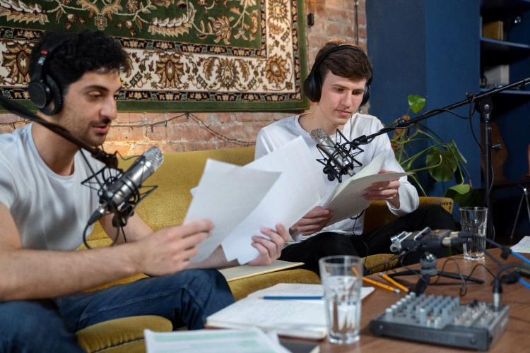 Beginner’s Guide to Creating and Publishing Video Podcasts Anywhere - Meregate