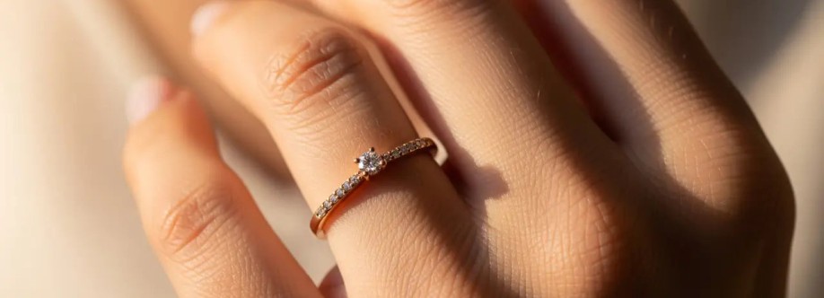 What Finger Does A Promise Ring Go On Cover Image