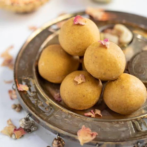 Buy Besan Laddu Online – Traditional Indian Sweet