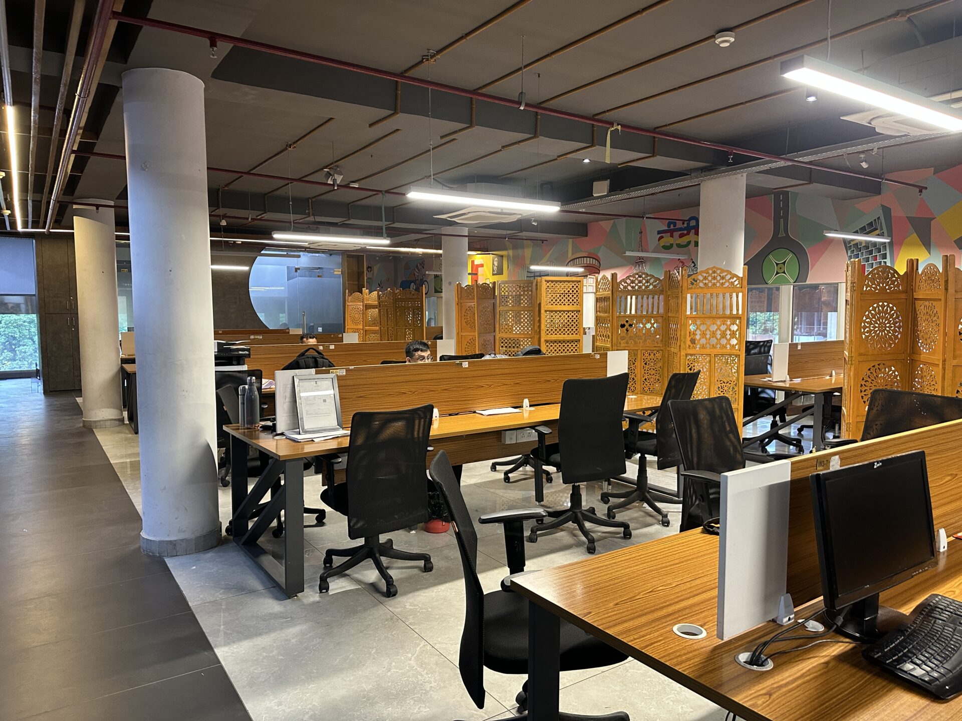 Best Co-working Spaces with Flexible Plans and Services