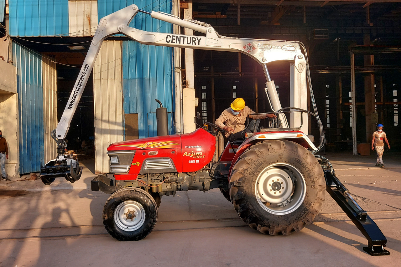 Tractor Mounted Cranes Faridabad – Century Cranes