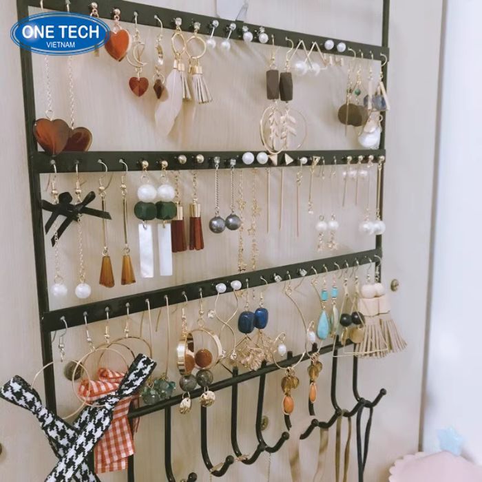 Kệ trưng bày trang sức chuyên nghiệp, thu hút khách hàng