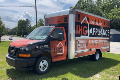 Vehicle Graphics for Small Businesses | ROI & Visibility